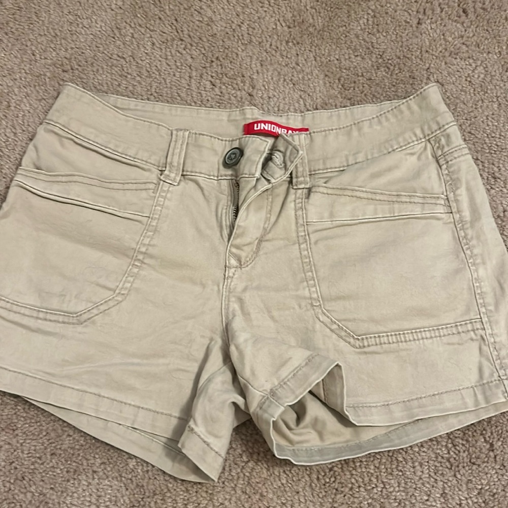 Khaki shorts 5